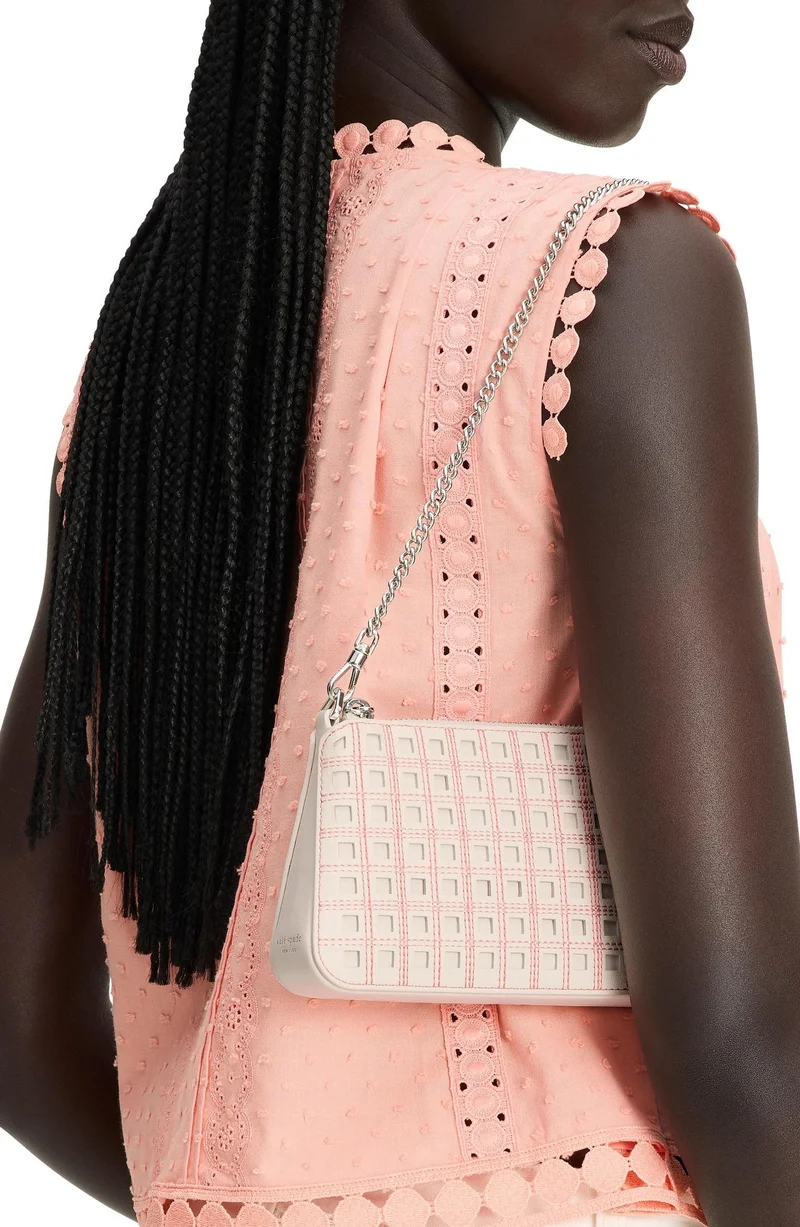 كيت سبيد جراب جلد فاخر مثقوب بحبيبات دقيقة